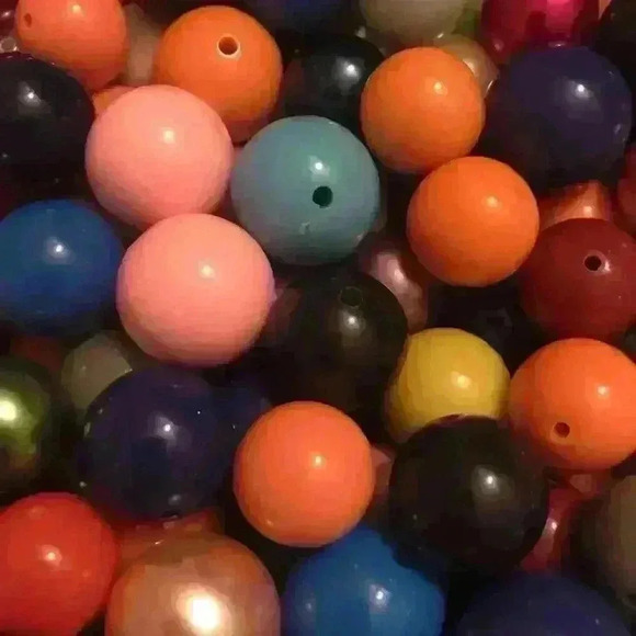 Bubble Gum Beads - Picture 2 of 4